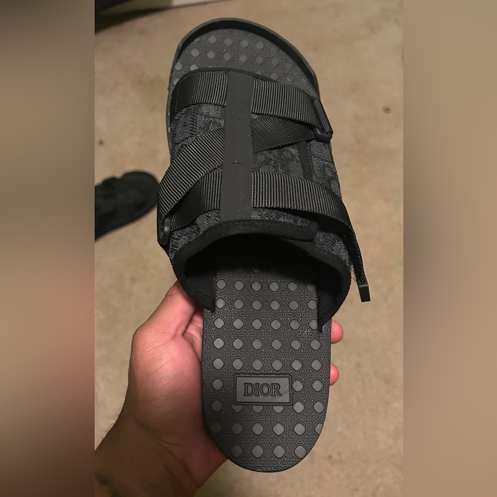 Dior slides
